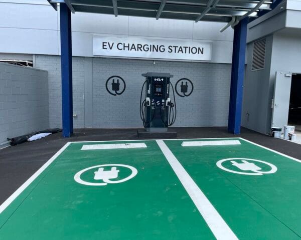 Ocular Titan Dual Dc Charger